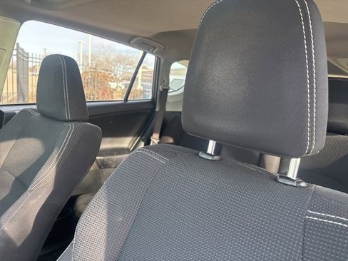 Used 2018 Toyota RAV4 XLE image 9