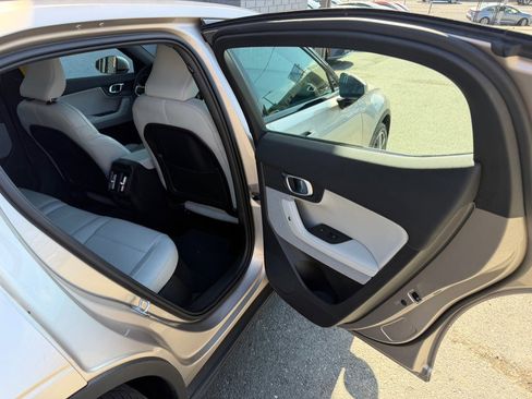 Used 2023 Polestar Polestar 2 w/ Pilot Pack image 36