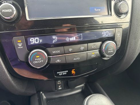 Used 2014 Nissan Rogue SL AWD/4WD image 20