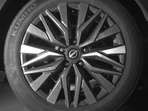 Used 2025 Nissan Altima 2.5 SV image 15