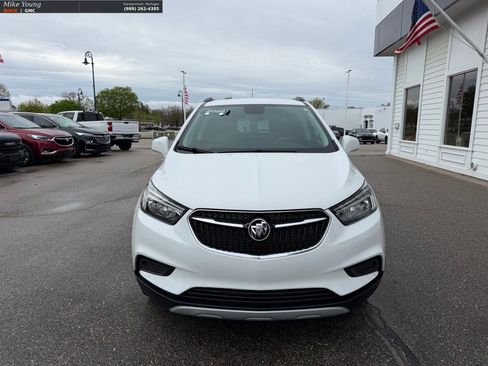 Used 2022 Buick Encore Preferred w/ Safety Package AWD/4WD image 2