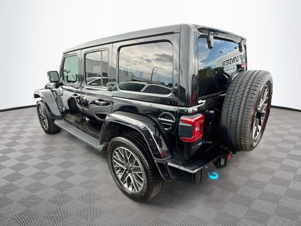 Certified 2022 Jeep Wrangler Unlimited Sahara AWD/4WD image 8
