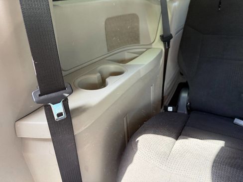 Used 2015 Dodge Grand Caravan SXT w/ Security Group image 28