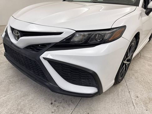 Used 2021 Toyota Camry SE image 17