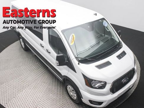 Used 2023 Ford Transit 350 XLT RWD image 3