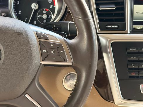 Used 2016 Mercedes-Benz GL 450 GL 450 4MATIC Sport Utility 4D image 31