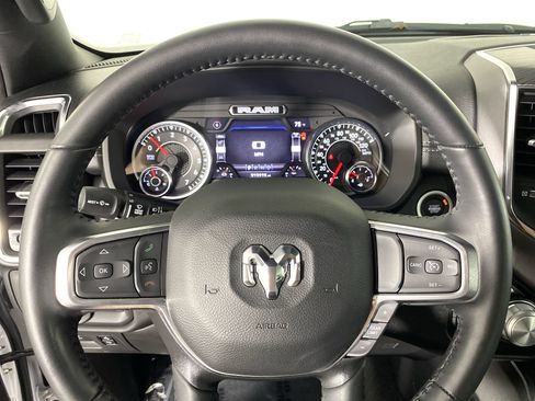 Used 2024 RAM 1500 Laramie AWD/4WD image 21