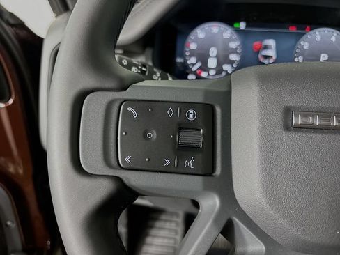 New 2026 Land Rover Defender 90 X-Dynamic SE AWD/4WD image 10