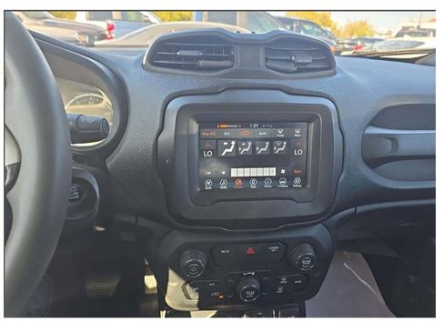 Used 2020 Jeep Renegade Trailhawk w/ Popular Equipment Group image 10