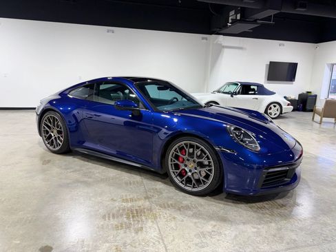 Used 2020 Porsche 911 Carrera S RWD image 2