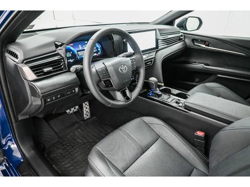 Used 2026 Toyota Camry XSE FWD image 30