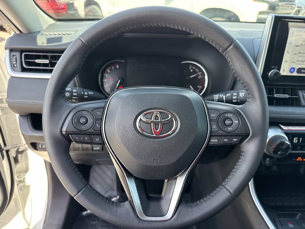 Used 2025 Toyota RAV4 XLE Premium FWD image 42
