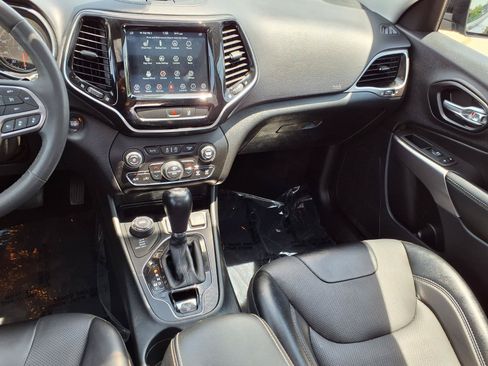 Used 2022 Jeep Cherokee Limited AWD/4WD image 4