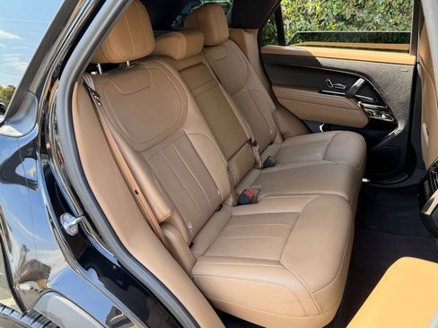 Used 2023 Land Rover Range Rover Sport SE AWD/4WD image 37