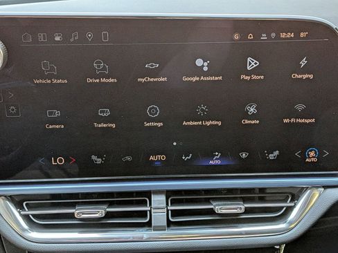 New 2026 Chevrolet Equinox EV LT image 15