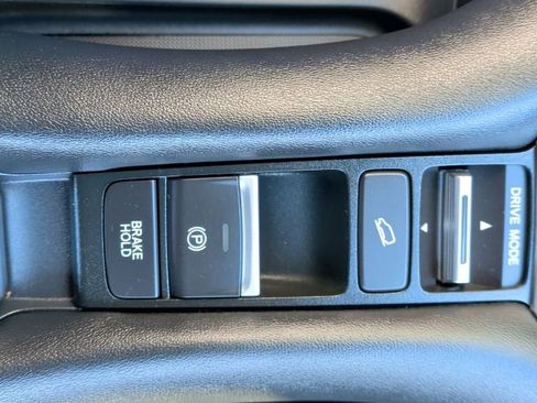 Certified 2025 Honda HR-V Sport image 20