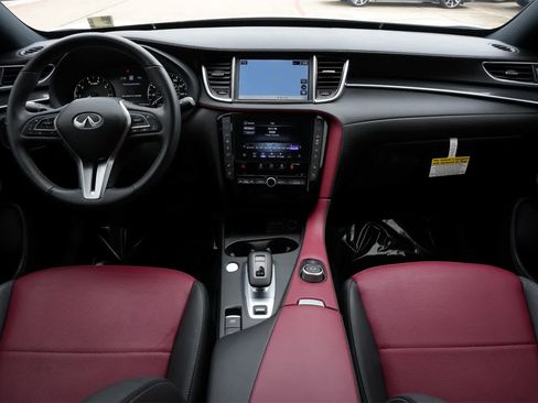 Certified 2025 INFINITI QX50 Sport image 7