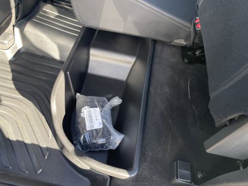 Used 2024 Hyundai Santa Cruz Night image 17