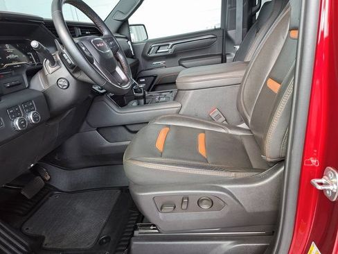 Used 2025 GMC Sierra 1500 AT4 w/ AT4 Premium Package AWD/4WD image 22