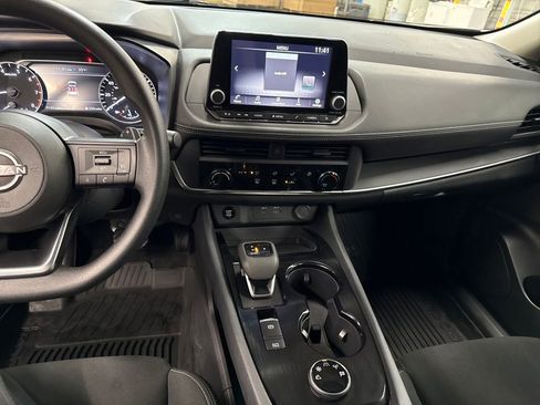 Certified 2024 Nissan Rogue S image 26