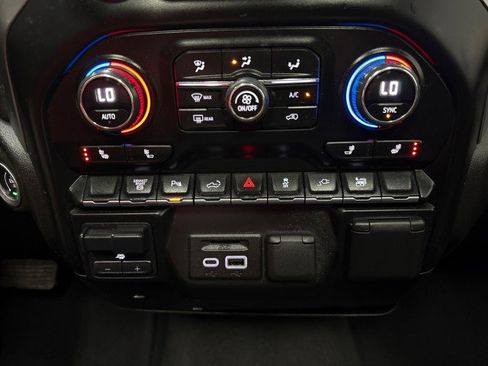 Used 2023 Chevrolet Silverado 3500 LT w/ Convenience Package AWD/4WD image 16