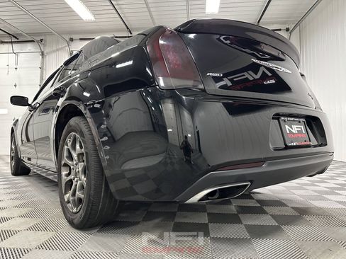 Used 2016 Chrysler 300 S AWD/4WD image 21