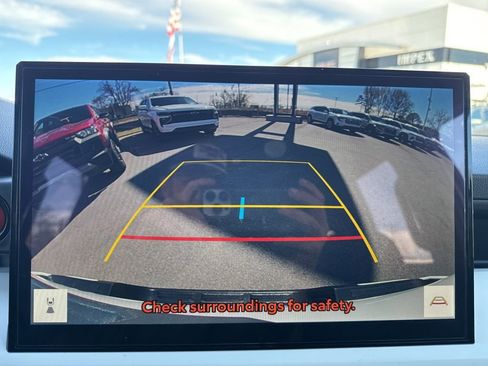 Used 2024 Toyota Tacoma TRD Sport image 19