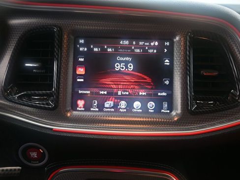 Used 2016 Dodge Challenger SRT Hellcat image 34