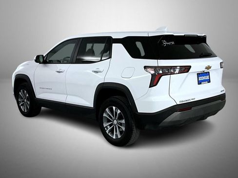 Used 2025 Chevrolet Equinox LT image 7