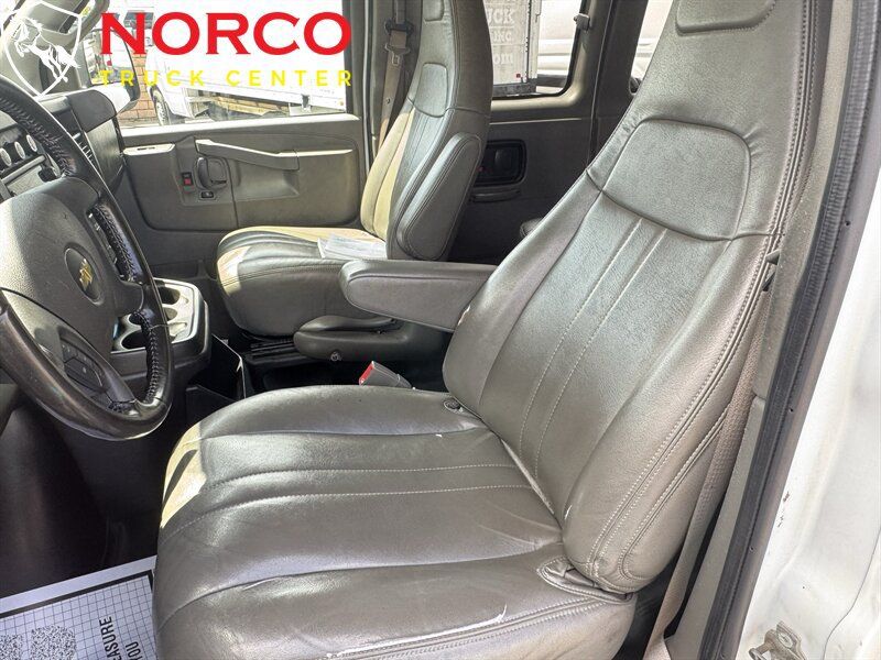 Used 2021 Chevrolet Express 3500 LS RWD image 20