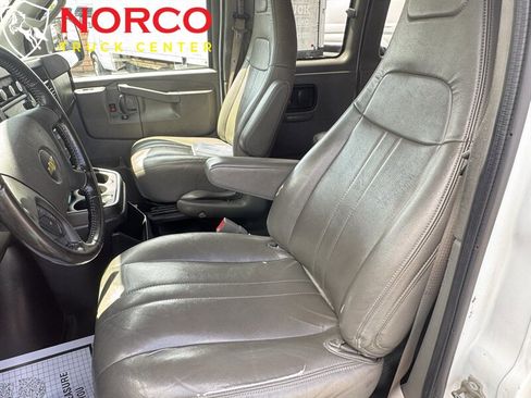 Used 2021 Chevrolet Express 3500 LS RWD image 20