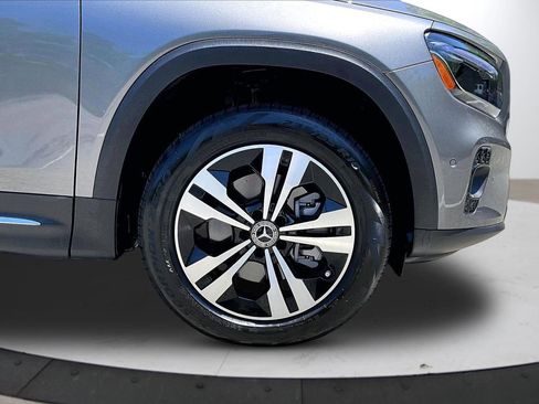 Used 2026 Mercedes-Benz GLB 250 image 33