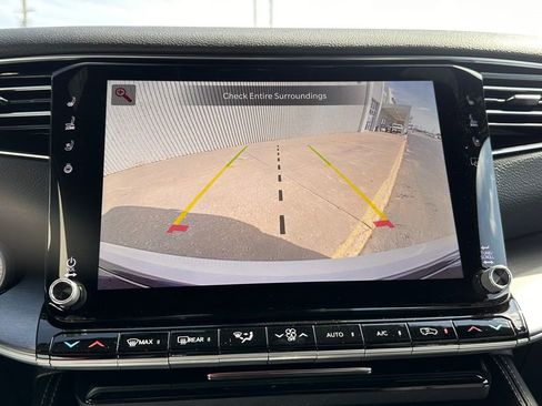 New 2026 Jeep Grand Wagoneer 4WD image 38