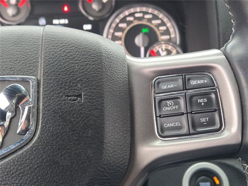 Used 2018 RAM 1500 Limited image 32