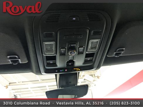 Used 2021 GMC Yukon XL Denali w/ Denali Premium Package RWD image 27