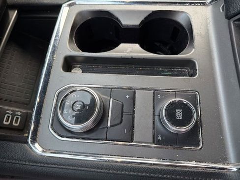 Used 2019 Ford Expedition XLT w/ Equipment Group 202A image 32