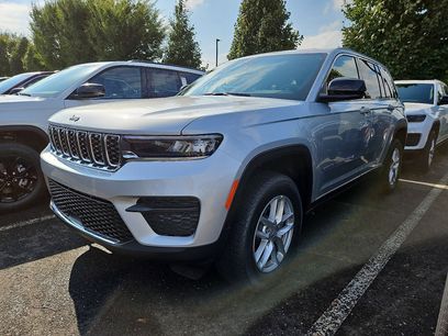 New 2025 Jeep Grand Cherokee Laredo X