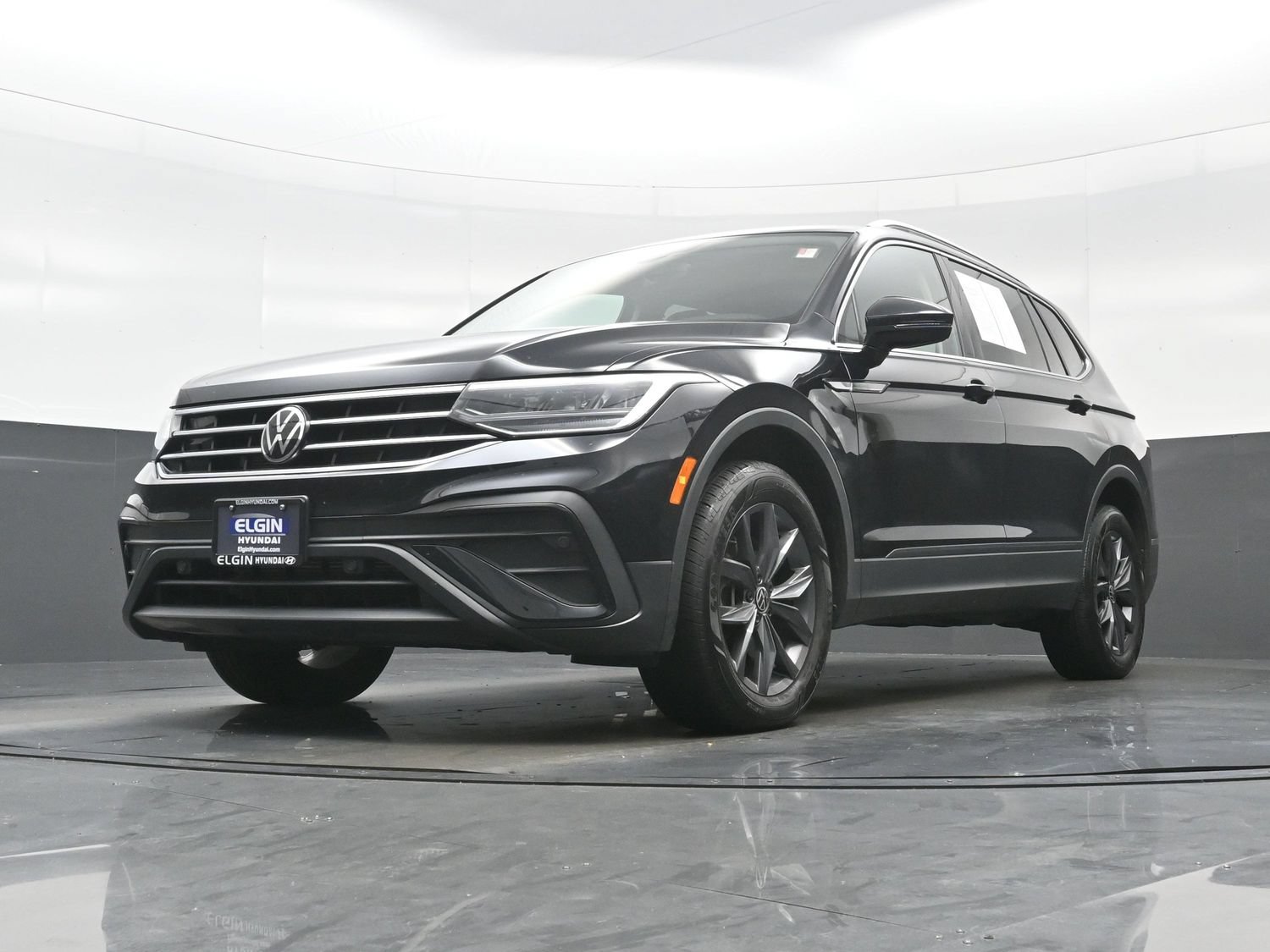 Used 2022 Volkswagen Tiguan SE AWD/4WD image 28