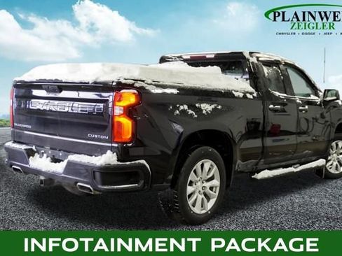 Used 2019 Chevrolet Silverado 1500 Custom w/ Custom Value Package image 3