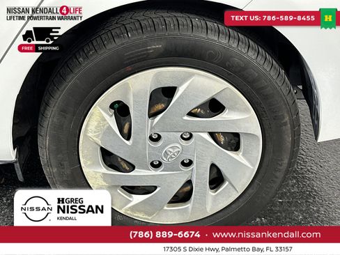 Used 2016 Toyota Prius C Two image 14