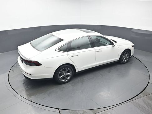 Used 2023 Honda Accord EX image 37