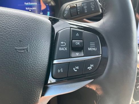 Used 2024 Ford Explorer Platinum w/ Technology Package AWD/4WD image 6