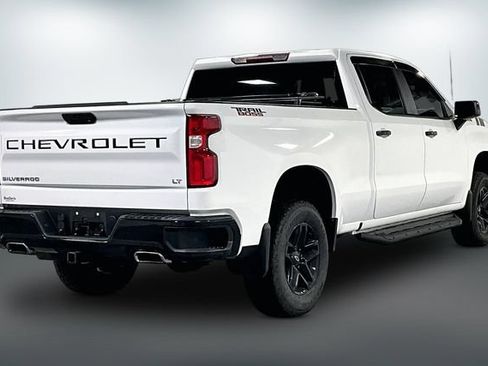 Used 2020 Chevrolet Silverado 1500 LT Trail Boss w/ Convenience Package AWD/4WD image 7