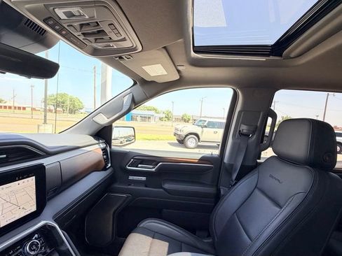 Used 2024 GMC Sierra 1500 Denali w/ Denali Reserve Package AWD/4WD image 28