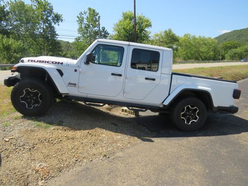 Used 2021 Jeep Gladiator Rubicon AWD/4WD image 4