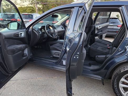 Used 2015 Nissan Pathfinder SV w/ Cargo Package FWD image 24