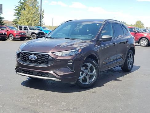 Certified 2023 Ford Escape ST-Line w/ Tech Pack #1 AWD/4WD image 36