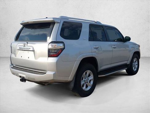 Used 2017 Toyota 4Runner SR5 image 5
