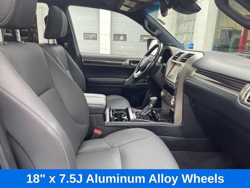 Used 2021 Lexus GX 460 Premium w/ Premium Package AWD/4WD image 23