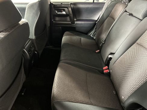 Used 2021 Toyota 4Runner TRD Off-Road AWD/4WD image 23